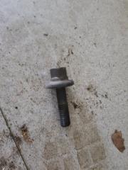 Болт коленвала Mazda Familia 1999 контрактная Болт коленвала Mazda Familia 1999