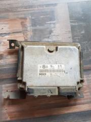 Блок управления двс Volkswagen Golf