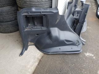 Обшивка багажника задняя левая Toyota Rav 4 2004