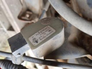 Датчик регулировки дорожного просвета задний левый Volkswagen Touareg 2004