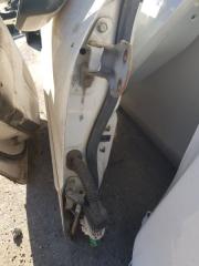Петля двери передняя правая Mazda Familia 1999