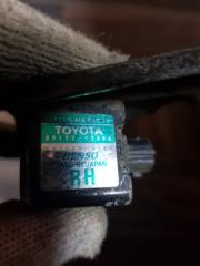 Датчик удара правый Toyota Corolla 2000-2004