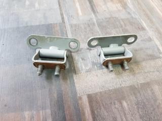 Петля крышки багажника Toyota Corolla 2003