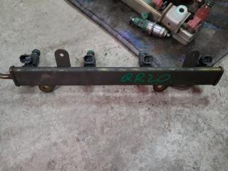 Фото запчасти форсунка инжекторная Nissan Serena 2002 контрактная запчасть Запчасть форсунка инжекторная Nissan Serena 2002