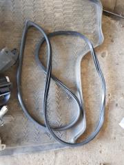 Уплотнитель дверного проема передний правый Nissan Teana 2011