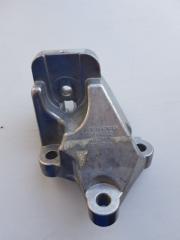 Запчасть кронштейн подушки двигателя Volvo XC90