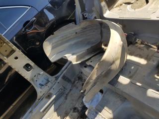 Подкрылок задний правый Volkswagen Passat 2004