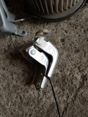 Петля двери передняя правая Nissan Teana 2011