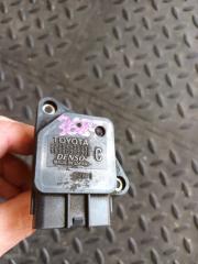 Датчик расхода воздуха Toyota Avensis 2004