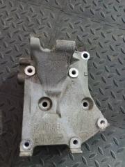 Фото запчасти кронштейн компрессора кондиционера Nissan AD 2008 Б/У запчасть Запчасть кронштейн компрессора кондиционера Nissan AD 2008