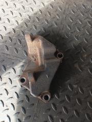 Запчасть кронштейн привода Mazda Axela 2005
