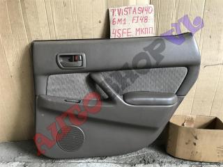Обшивка дверей задняя правая TOYOTA VISTA