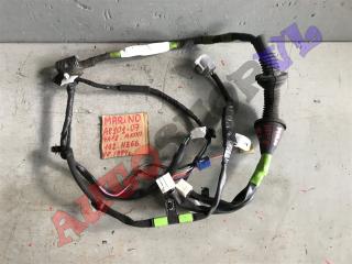 Проводка двери передняя левая TOYOTA SPRINTER MARINO 08.1994