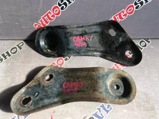Крепление балки подвески заднее TOYOTA CAMRY 06.1989
