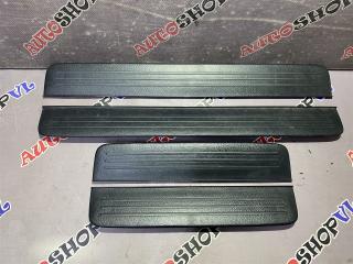 Порожек пластиковый TOYOTA PRIUS 08.2004