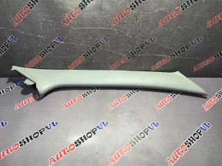 Запчасть обшивка салона передняя правая TOYOTA VITZ 12.2004