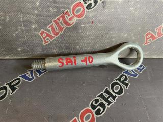 Запчасть скоба буксировочная TOYOTA SAI 01.2010