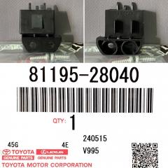 Запчасть крепление фары правое TOYOTA VOXY