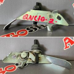 Запчасть замок лючка бензобака TOYOTA PASSO 06.2008