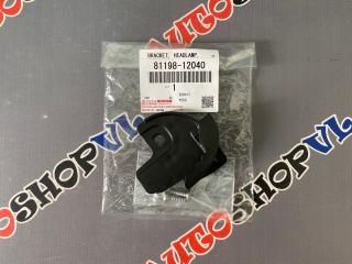 Запчасть крепление фары левое TOYOTA AURIS