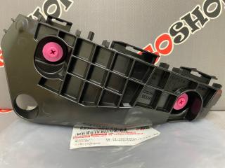 Запчасть крепление бампера переднее левое TOYOTA HARRIER