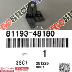 Крепление фары правое TOYOTA HARRIER новая Крепление фары правое TOYOTA HARRIER