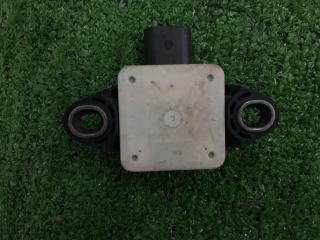 Датчик ускорения Mercedes-Benz E-Class контрактная Датчик ускорения Mercedes-Benz E-Class