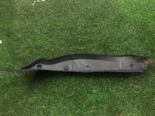 Пыльник крыла передний правый Mercedes-Benz C-Class