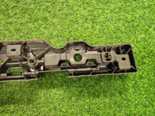 Крепёжная планка левая 5-series G30