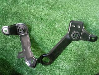 Запчасть кронштейн BMW X6 2022 F96 13718689760 контрактная Кронштейн BMW X6 2022 F96 13718689760 контрактная