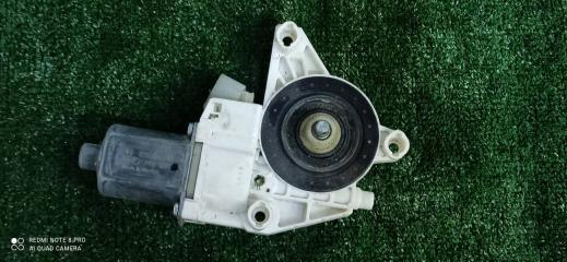 Мотор стеклоподъемника передний правый Mercedes-Benz GLE-Class контрактная Мотор стеклоподъемника передний правый Mercedes-Benz GLE-Class