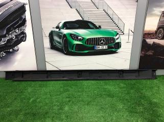 Кронштейн порога правый Mercedes-Benz M-Class