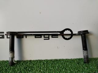 Крепежная пластина Mercedes-Benz GLE-Class