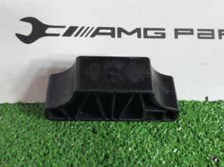 Крепежная пластина Mercedes-Benz A-Class