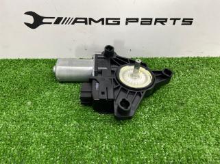 Запчасть мотор стеклоподъемника задний правый Mercedes-Benz M-Class 2015