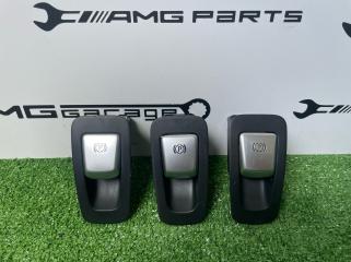 Кнопка ручного тормоза Mercedes-Benz C-Class