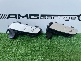 Кнопка подогрева сидений задняя правая Mercedes-Benz C-Class