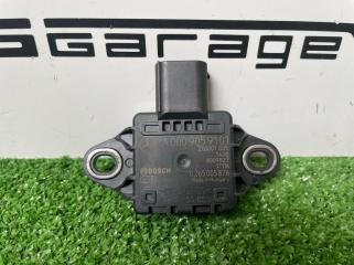 Датчик ускорения Mercedes-Benz E-Class контрактная Датчик ускорения Mercedes-Benz E-Class