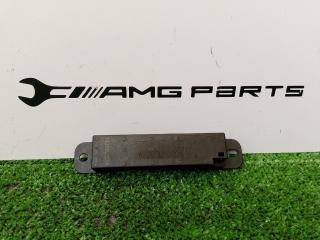 Фото запчасти антенный усилитель Mercedes-Benz E-Class контрактная запчасть Запчасть антенный усилитель Mercedes-Benz E-Class