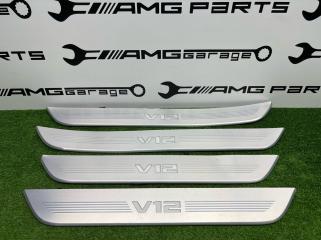 Накладки порогов с подсветкой BMW 7-Series