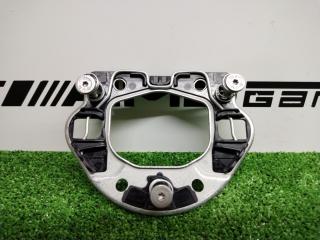 Крепежная пластина Mercedes-Benz C-Class