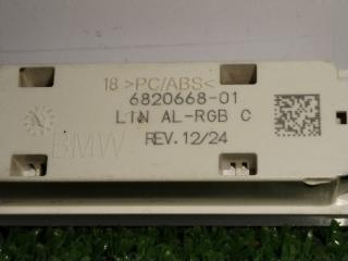 Плафон освещения салона 7-Series G11