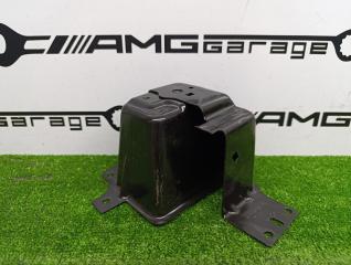 Кронштейн передний левый Mercedes-Benz GLE-Class