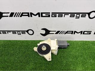 Мотор стеклоподъемника передний правый Mercedes-Benz S-Class 2016 контрактная Мотор стеклоподъемника передний правый Mercedes-Benz S-Class 2016