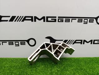 Держатель радиатора правый Mercedes-Benz C-Class 2016