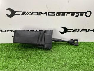 Запчасть ограничитель двери передний правый AUDI Q3 2024