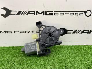 Запчасть мотор стеклоподъемника задний правый AUDI Q3 2024