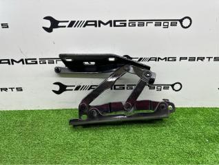 Петля капота правая Mercedes-Benz GLE-Class 2022 контрактная Петля капота правая Mercedes-Benz GLE-Class 2022