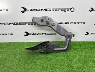 Петля капота правая Mercedes-Benz GLA-Class 2020 контрактная Петля капота правая Mercedes-Benz GLA-Class 2020