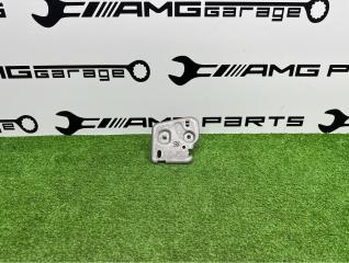 Замок капота правый AUDI Q3 2024